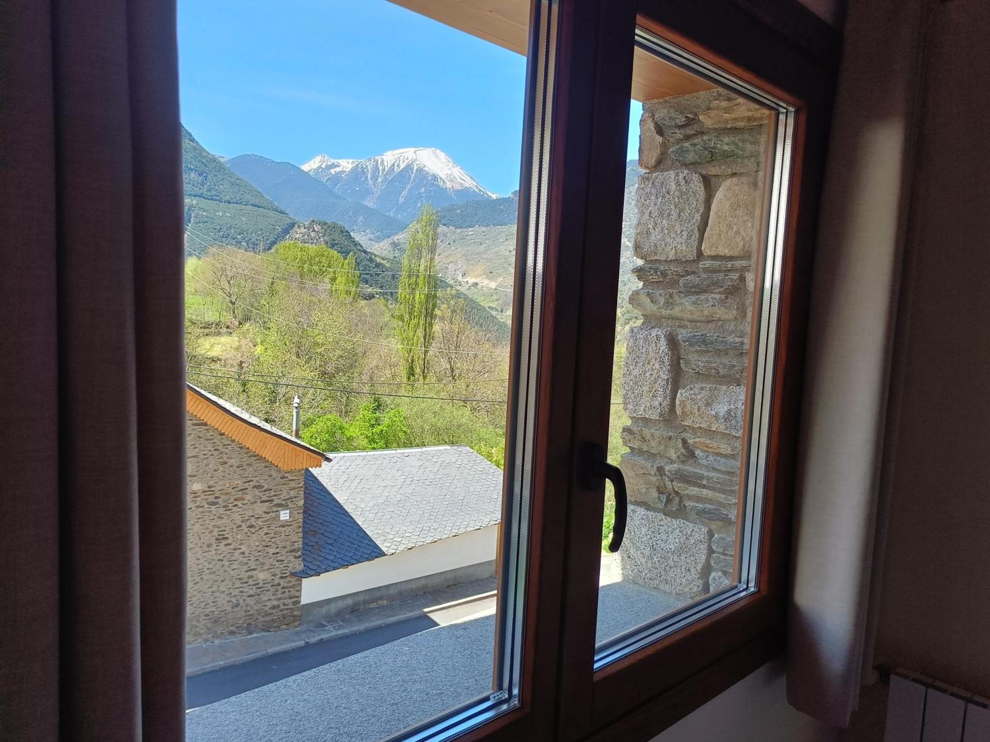 Ferienwohnung Rural Berros La Guingueta D'Aneu Zimmer foto